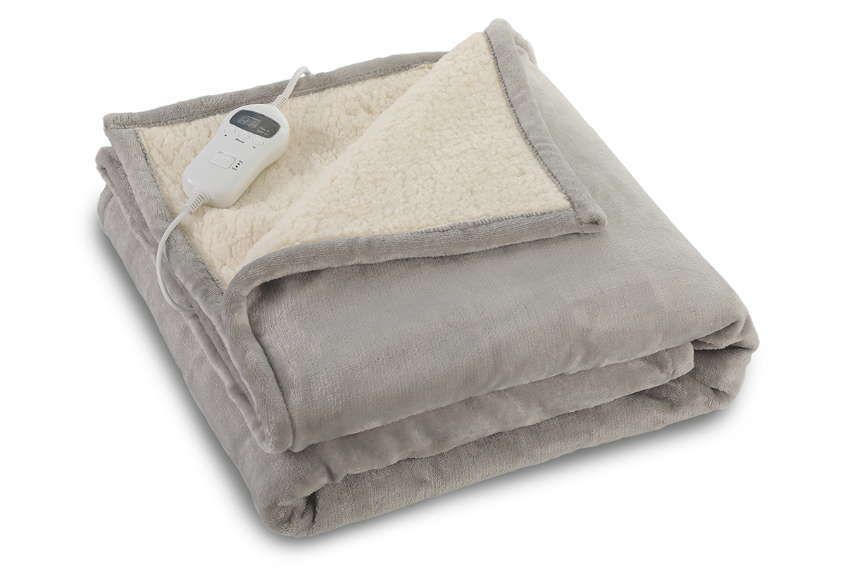 Απεικονίζεται η κουβέρτα.